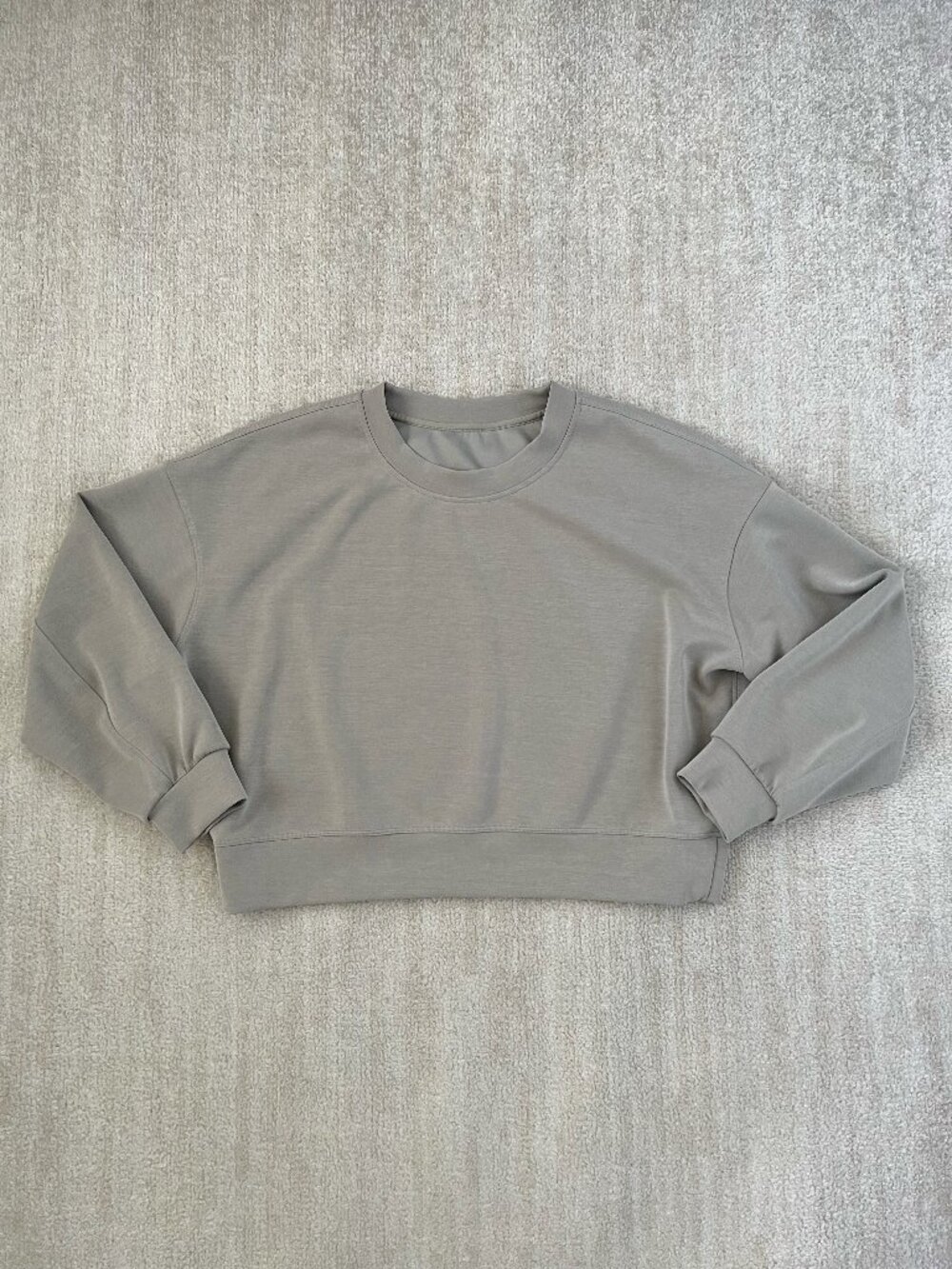 Lululemon Softstreme Perfectly Oversized Cropped Crew Sweatshirt Size 8